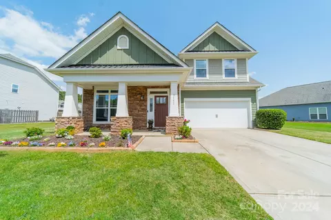3151 Delaware Dr, Denver, NC 28037