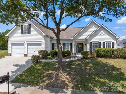 1400 Langdon Terrace Dr, Indian Trail, NC 28079