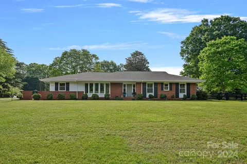 415 Wagner St, Troutman, NC 28166