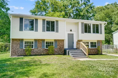 2236 Rice Planters Rd, Charlotte, NC 28273