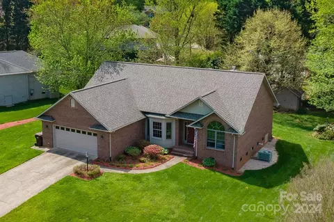 3629 25th Street Ne Pl NE, Hickory, NC 28601