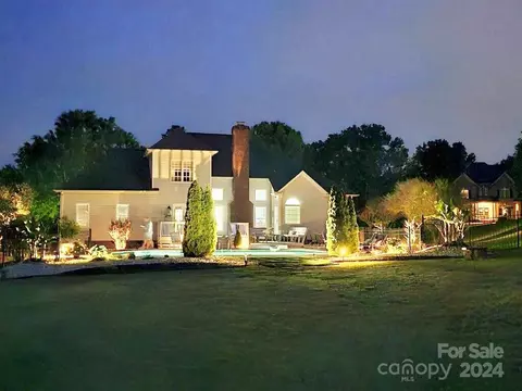 2055 Applebrook Dr, Monroe, NC 28110