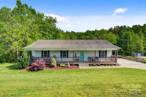1201 Brown Dr, Morganton, NC 28655