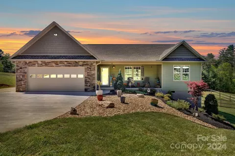 65 Curtis Miles Rd, Alexander, NC 28701