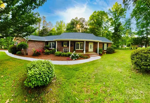 884 Redwood Ln, Chester, SC 29706