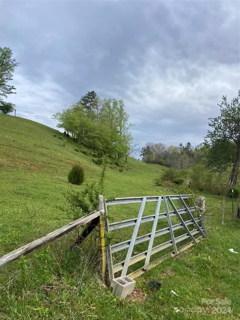 East Fork Road, Marshall, NC 28753 photo 35