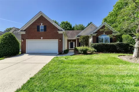1034 Platinum Dr, Fort Mill, SC 29708