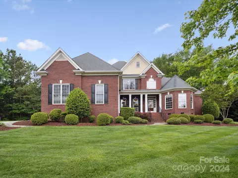 1271 Sawgrass Dr, Rock Hill, SC 29732