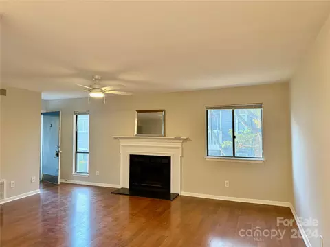 6123 Heathstone G Ln #G, Charlotte, NC 28210