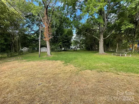 105 Survey St, Lancaster, SC 29720 photo 31