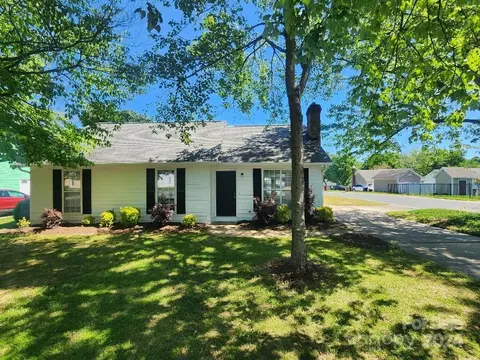 118 Lauren Dr, Indian Trail, NC 28079