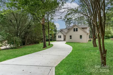 232 Henderson Cir, Harrisburg, NC 28075