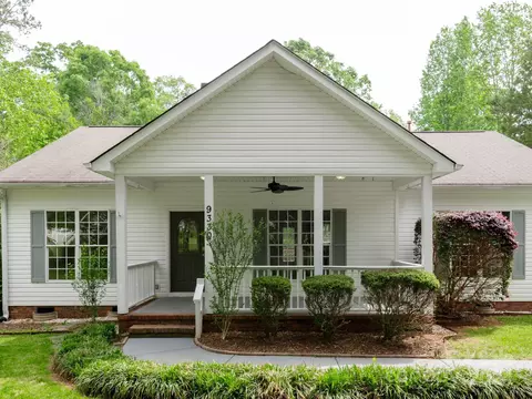 9330 Dogwood Ridge Dr, Mint Hill, NC 28227