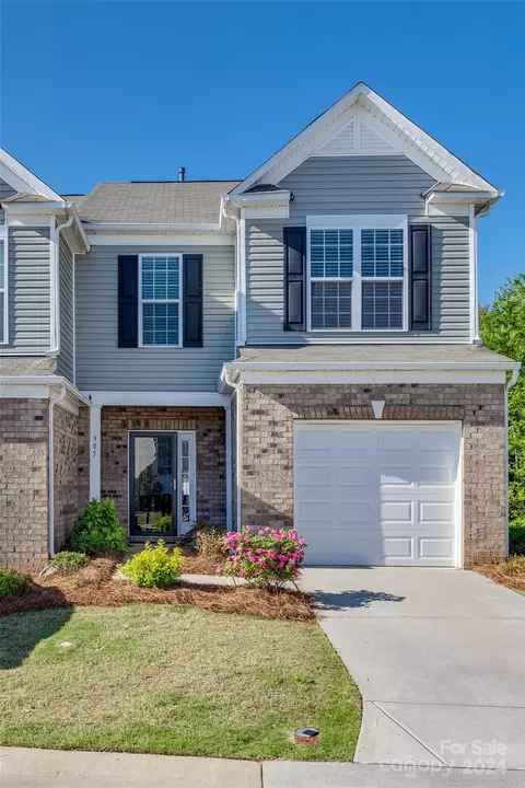 505 Hunters Dance Rd, Fort Mill, SC 29708