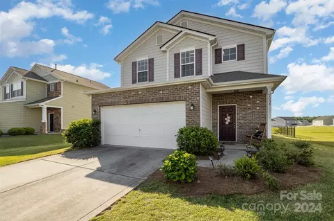 2008 Farm Pond Rd, Indian Trail, NC 28079