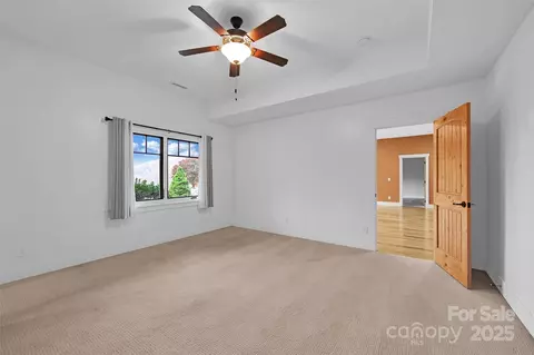 Bedroom - 12 Rolling Meadow Ln, Clyde, NC 28721 photo 3 of 4