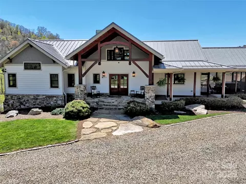 Exterior - 12 Rolling Meadow Ln, Clyde, NC 28721 photo 1 of 7