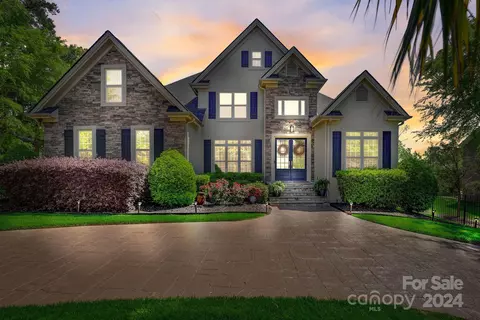 12304 Headquarters Farm Rd, Charlotte, NC 28262