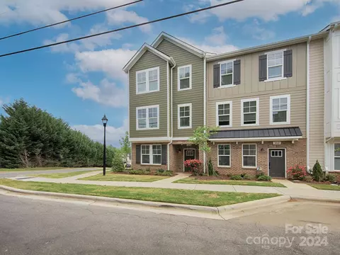 372 Armour St, Davidson, NC 28036