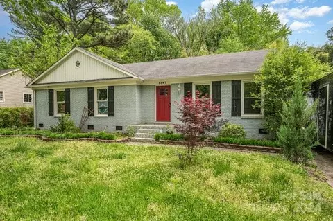 5347 Mock Robin Ln, Charlotte, NC 28212