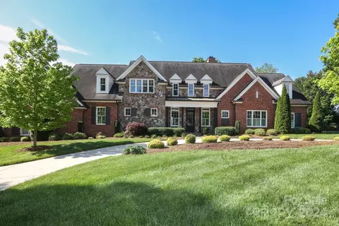 6531 Sharon Hills Rd, Charlotte, NC 28210