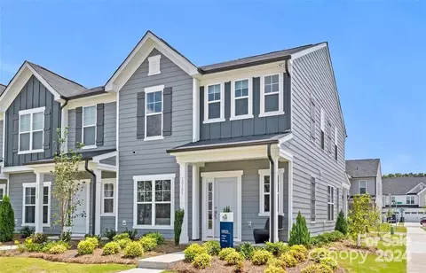 10218 Guardian Dr, Charlotte, NC 28273