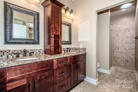 Bath - 18745 Daymark Dr, Cornelius, NC 28031 photo 1 of 2