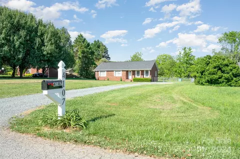 4107 Mountain Dr, Monroe, NC 28112 photo 6
