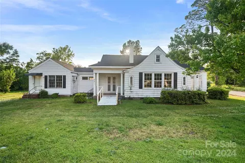 202 S Main St, Lake View, SC 29563