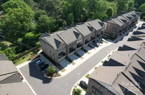 1260 Madison Towns Ln, Charlotte, NC 28209