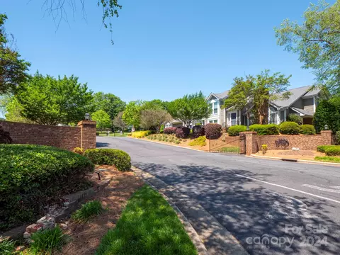 7155 Meeting St, Charlotte, NC 28210