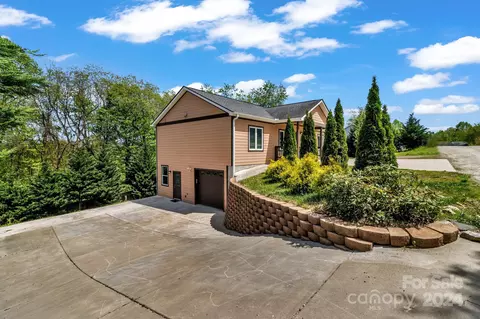 117 Cherry Meadows Way, Asheville, NC 28806