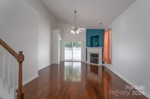 Living - 915 Copperstone Ln, Fort Mill, SC 29708 photo 2 of 2