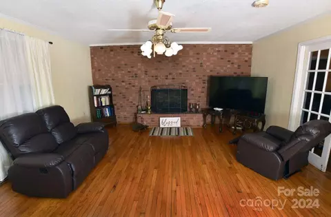 Living - 112 Hawkins Loop, Salisbury, NC 28144 photo 3 of 4