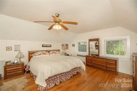 Bedroom - 345 Maple St, Brevard, NC 28712 photo 2 of 3