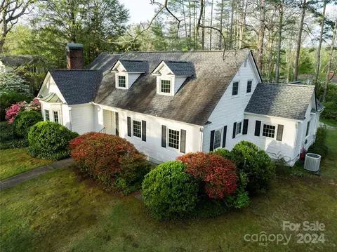 Exterior - 345 Maple St, Brevard, NC 28712 photo 2 of 13