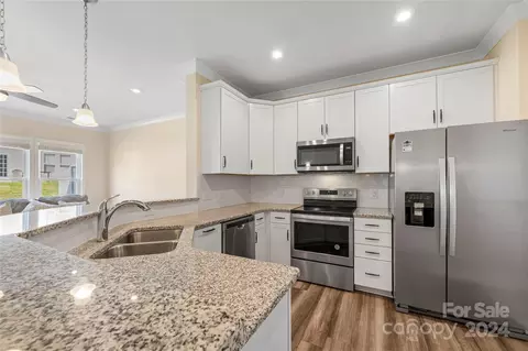Kitchen - 717 Elders Story Rd, Fort Mill, SC 29708 photo 3 of 3
