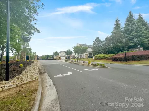 View/Area - 717 Elders Story Rd, Fort Mill, SC 29708 photo 2 of 2