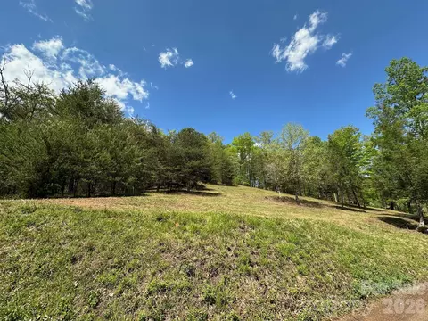 306 Rock Ledge 306 Dr #306, Lake Lure, NC 28746