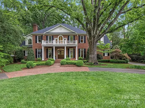 2719 Tanglewood Ln, Charlotte, NC 28211