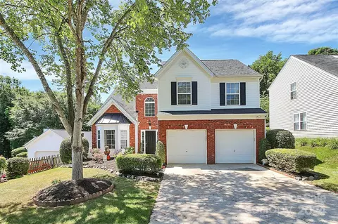 7617 Nicolette Ct, Charlotte, NC 28215