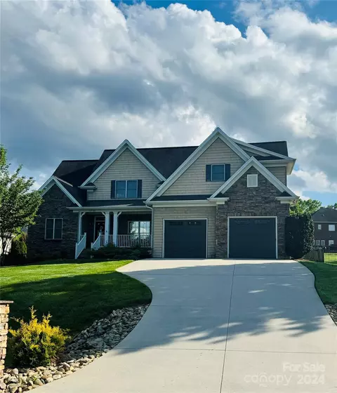 4789 Morning Glow Ln, Hickory, NC 28602