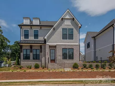422 S Main St, Belmont, NC 28012