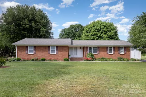 500 Hillsdale Dr, Monroe, NC 28110