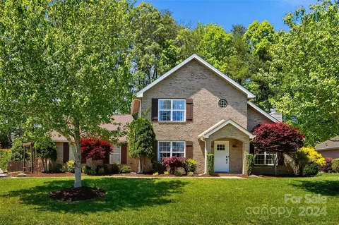 1313 Crown Ridge Dr, Fort Mill, SC 29708