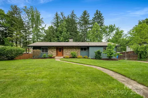 14 Deanwood Cir, Asheville, NC 28803