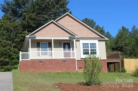 321 Eagle Creek Rd, Clover, SC 29710