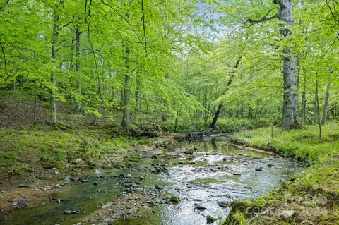 2435 Wagon Wheel Rd, Yadkinville, NC 27055