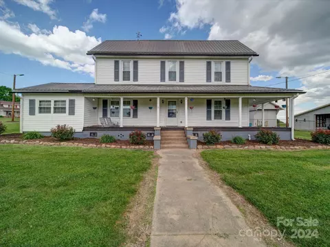 1084 Pisgah Church Rd, Hiddenite, NC 28636