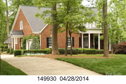 3618 Saint Andrews Ln, Gastonia, NC 28056